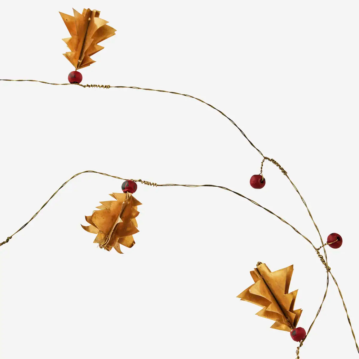 Iron garland w/ trees