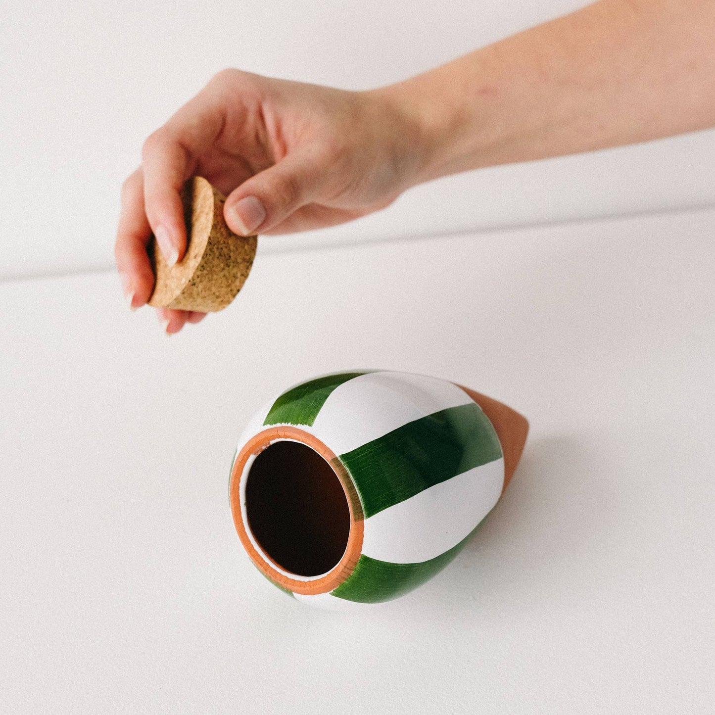 Hydrating Olla - Green and ivory stripes