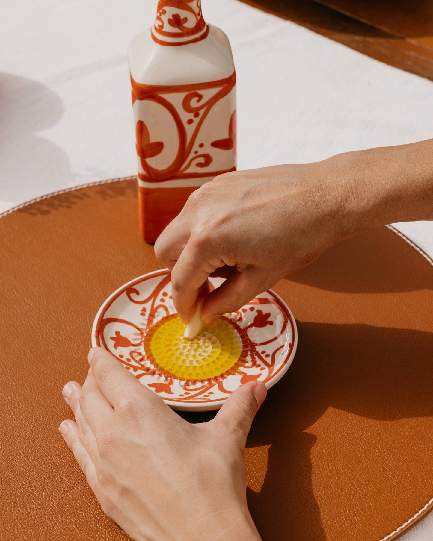Ceramic Garlic Grater Plate - Small Orange & Beige - Azahara