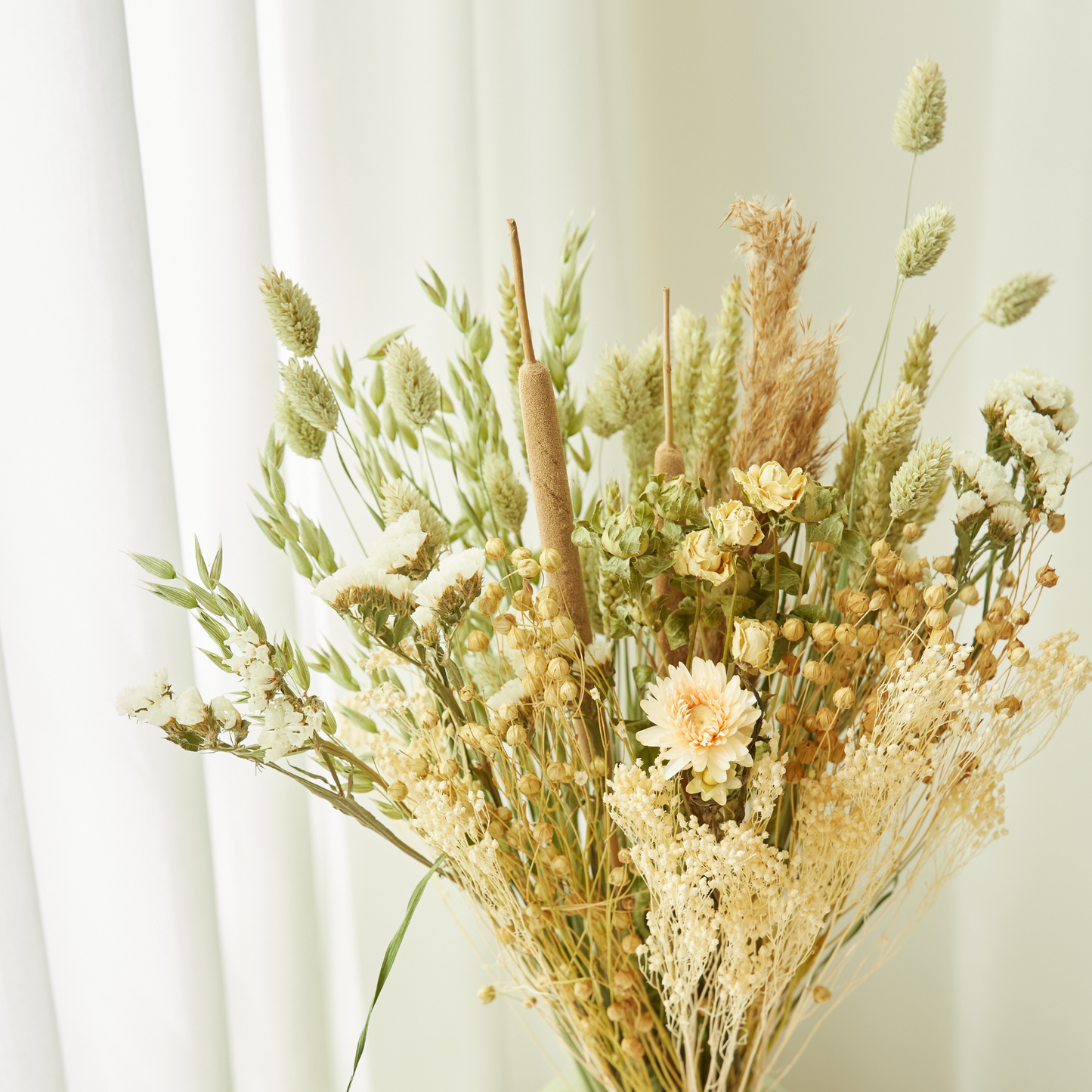 Dried Flowers - Field Bouquet - Natural: Small