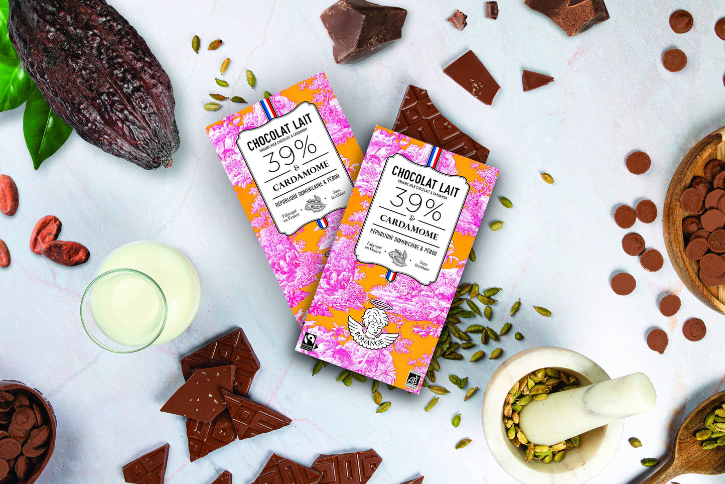 Organic Milk Chocolate Bar 39% & Cardamom