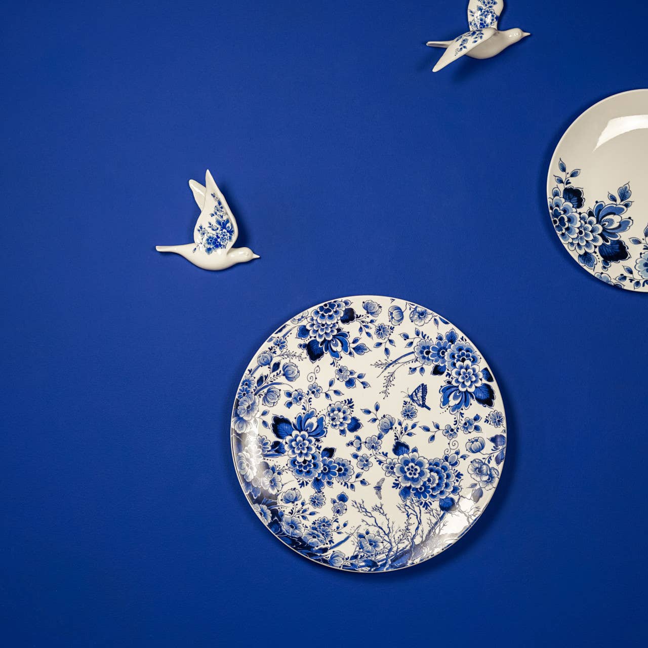 Delft blue wallbird 1