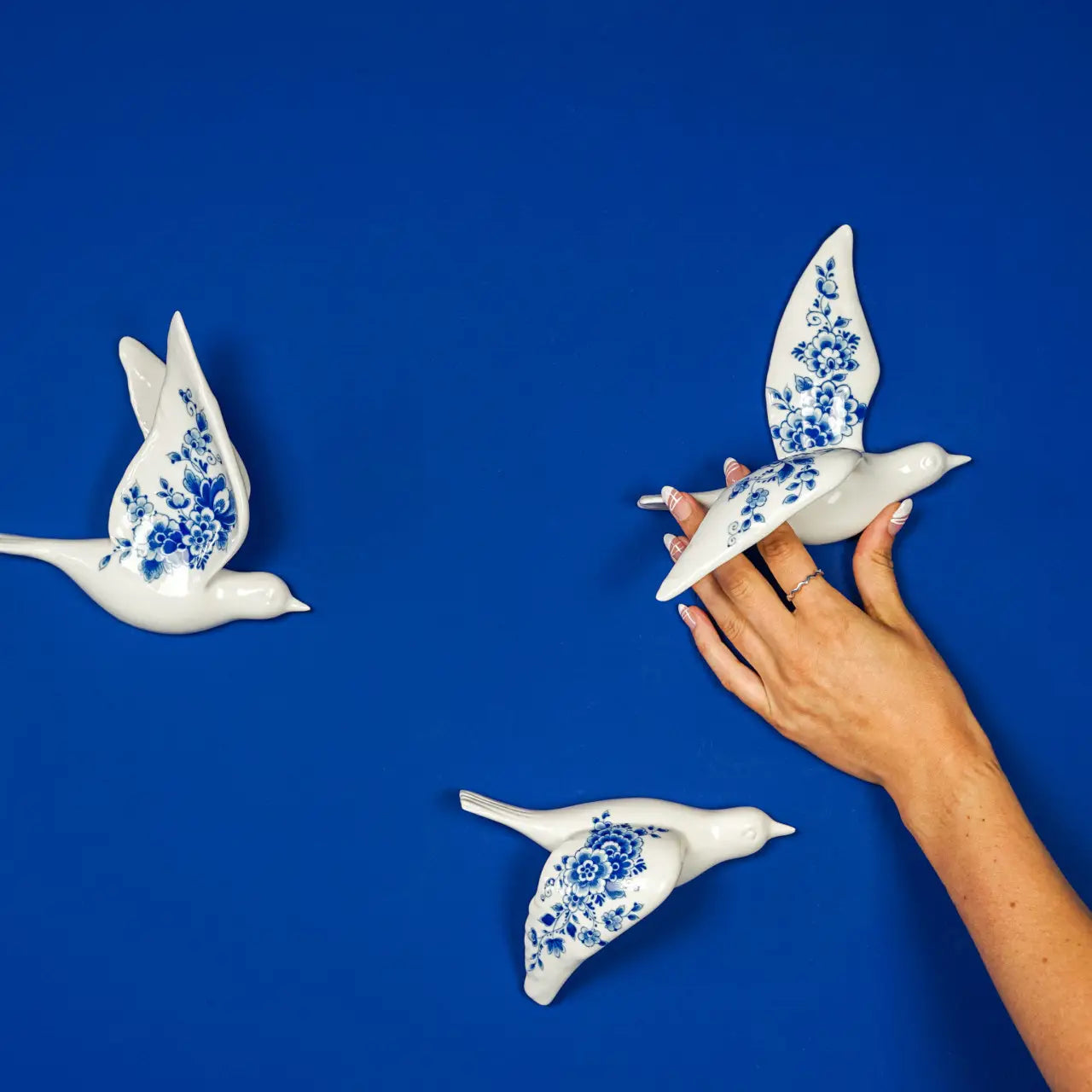 Delft Blue Wallbird 2