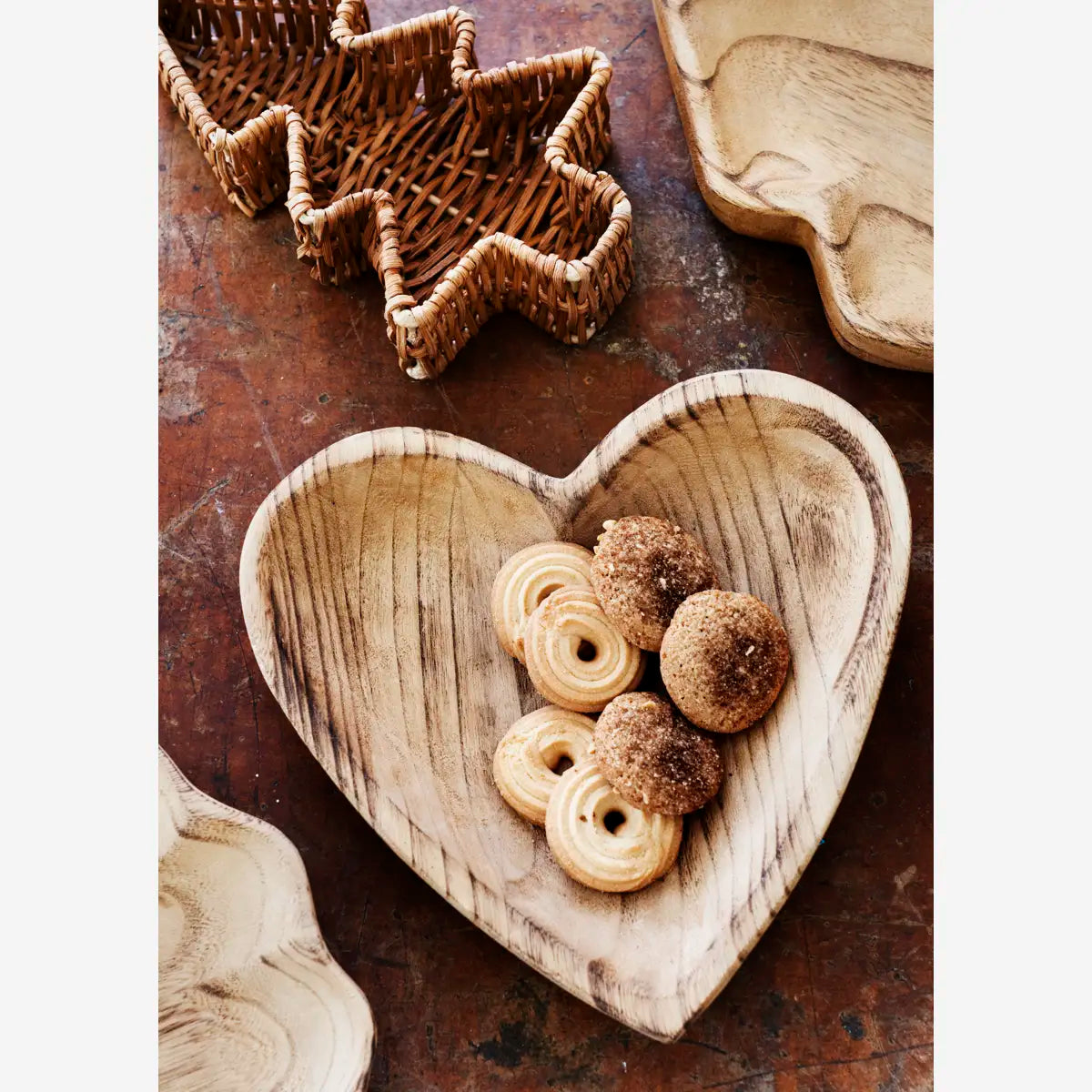 Wooden heart tray