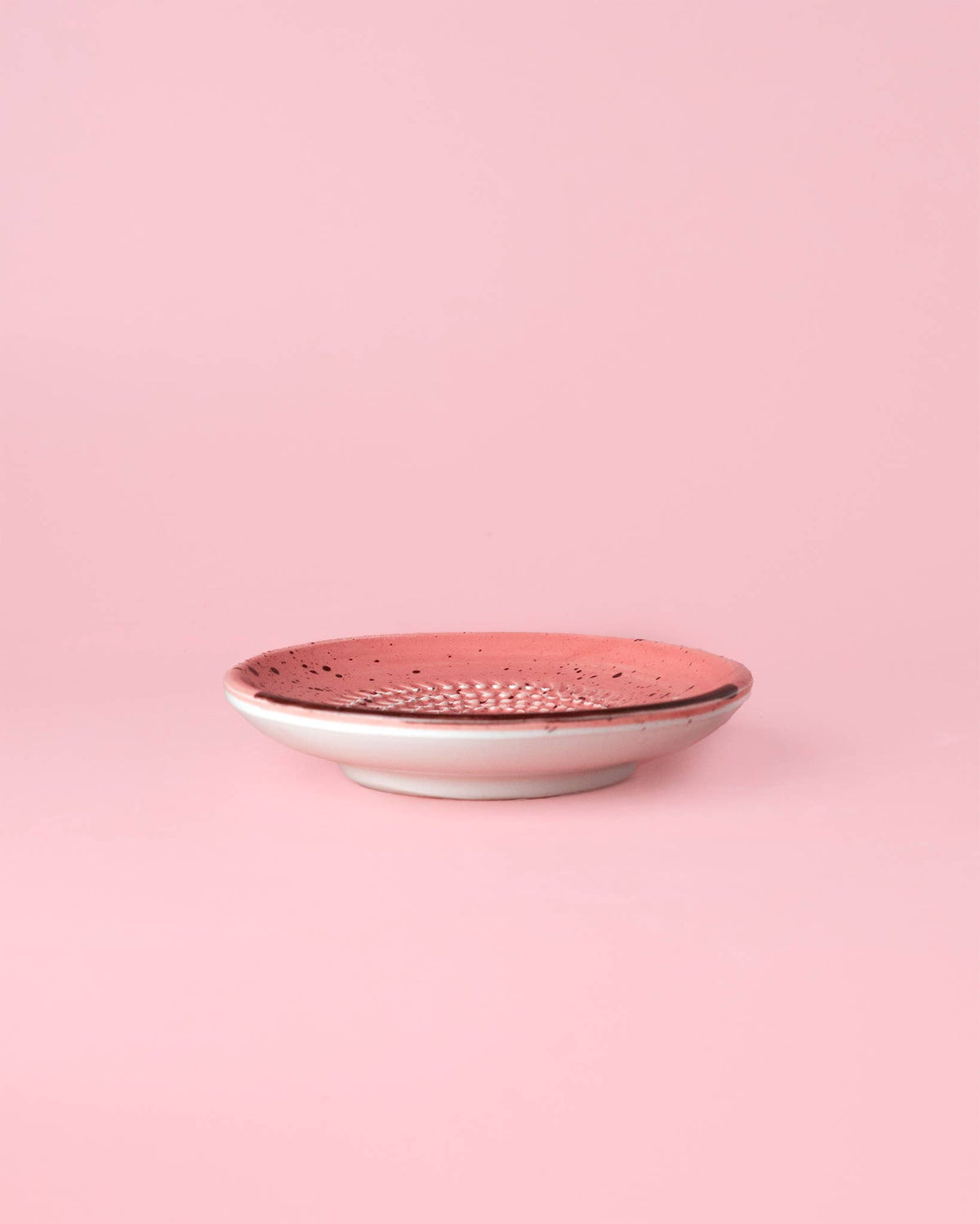Small Ceramic Garlic Grater Plate - Chocolate - in cadeauverpakking