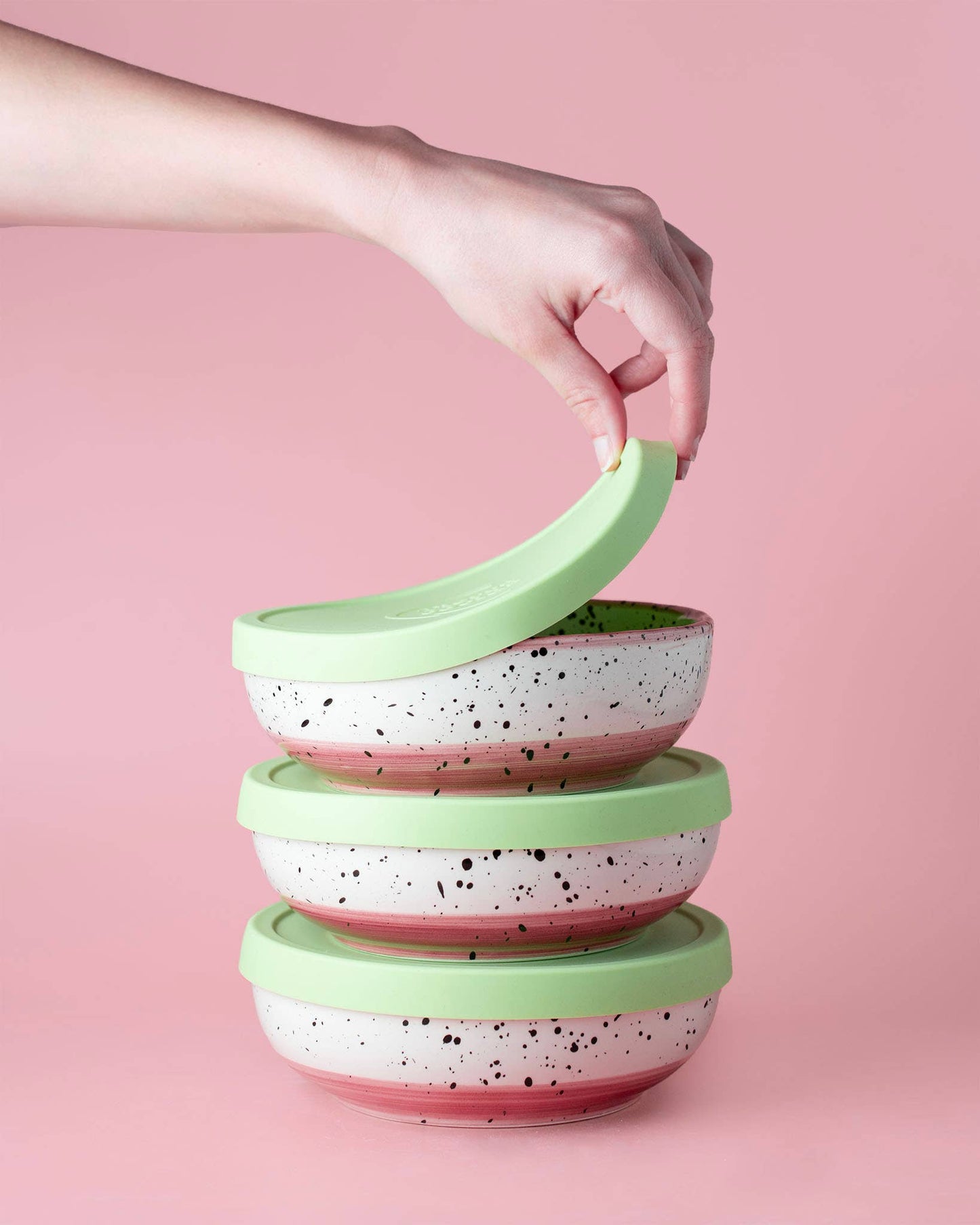 Reusable Silicone Food Covers – BPA-Free, 2 Sizes, 3 Colors: Beis / Medium