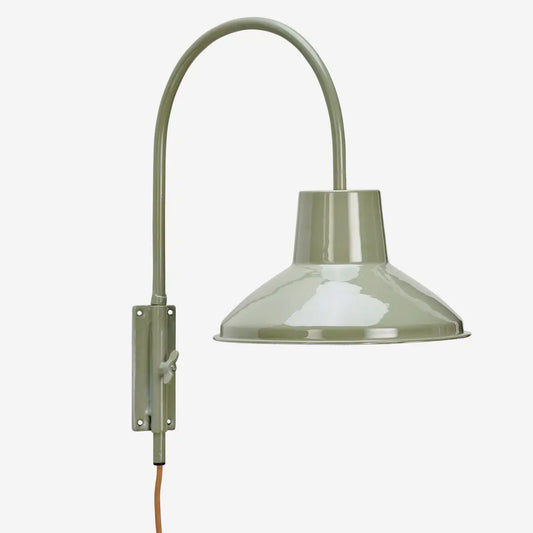 Enamel wall lamp
